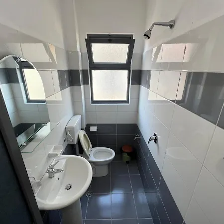 Sar Hotel, Hotell Velipojë