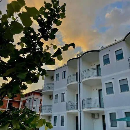 Sar Hotel, Hotell Velipojë