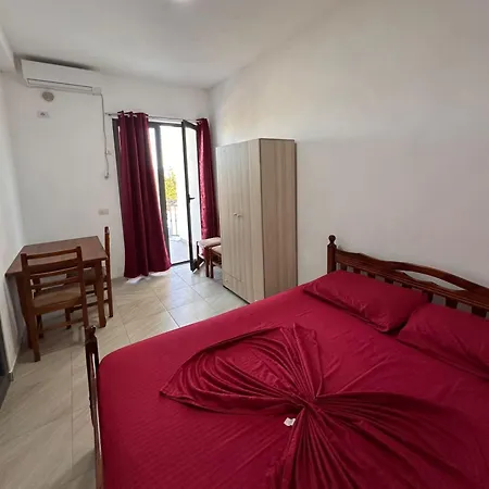 Sar Hotel, 2*