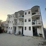 Sar Hotel, Hotel