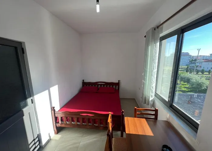 Sar Hotel, Hotel Velipoje