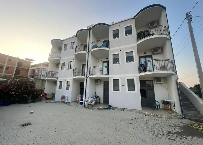 Sar Hotel, 2* Velipojë